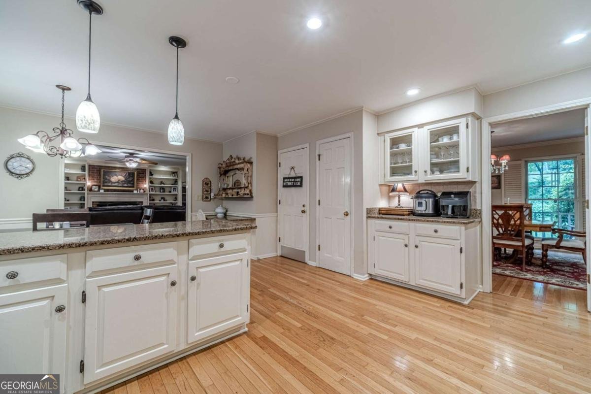 3734 Sandford Court Lilburn - Photo 13