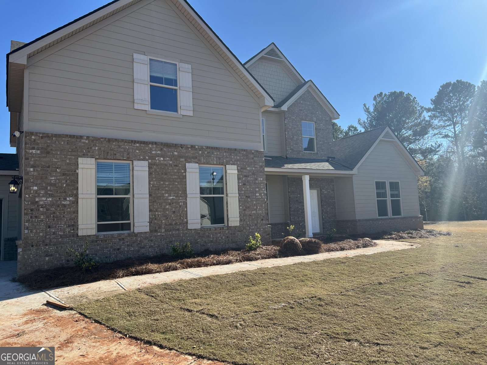 1100 Gilbert Court Stockbridge - Photo 1
