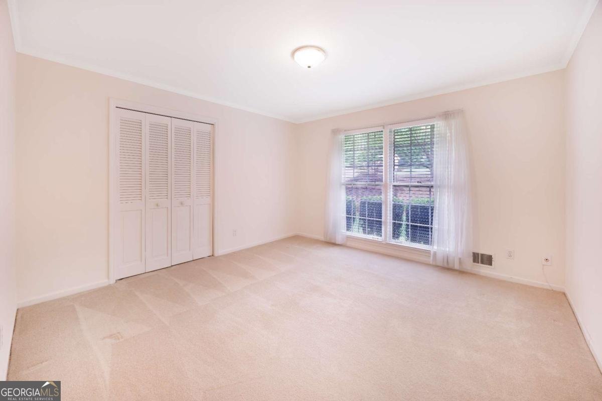 360 Barkshire Lane Roswell - Photo 17