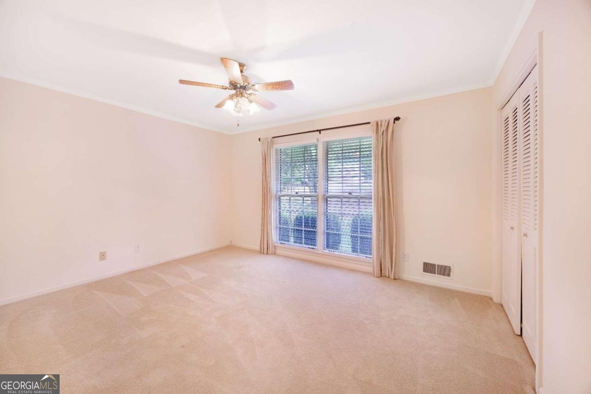 360 Barkshire Lane Roswell - Photo 18
