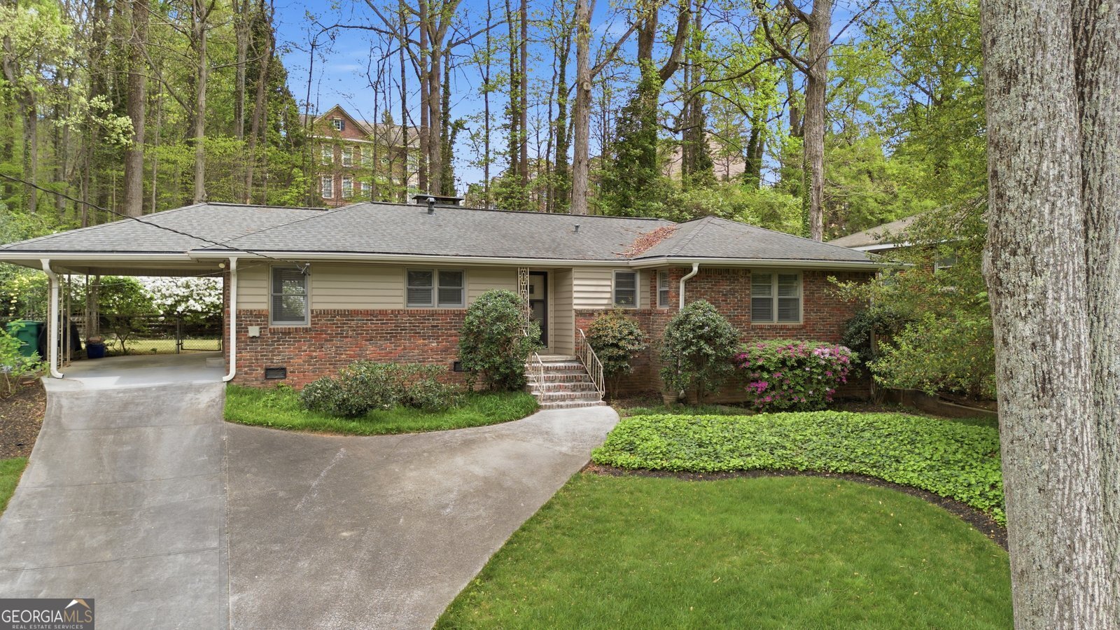 955 Vistavia Circle Decatur - Photo 1