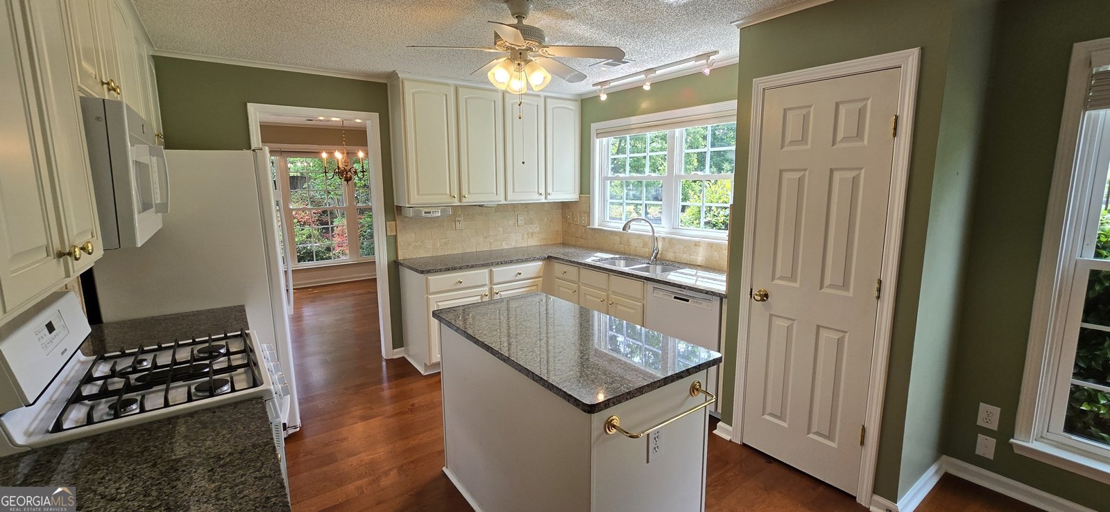 7125 Titchfield Place Cumming - Photo 8