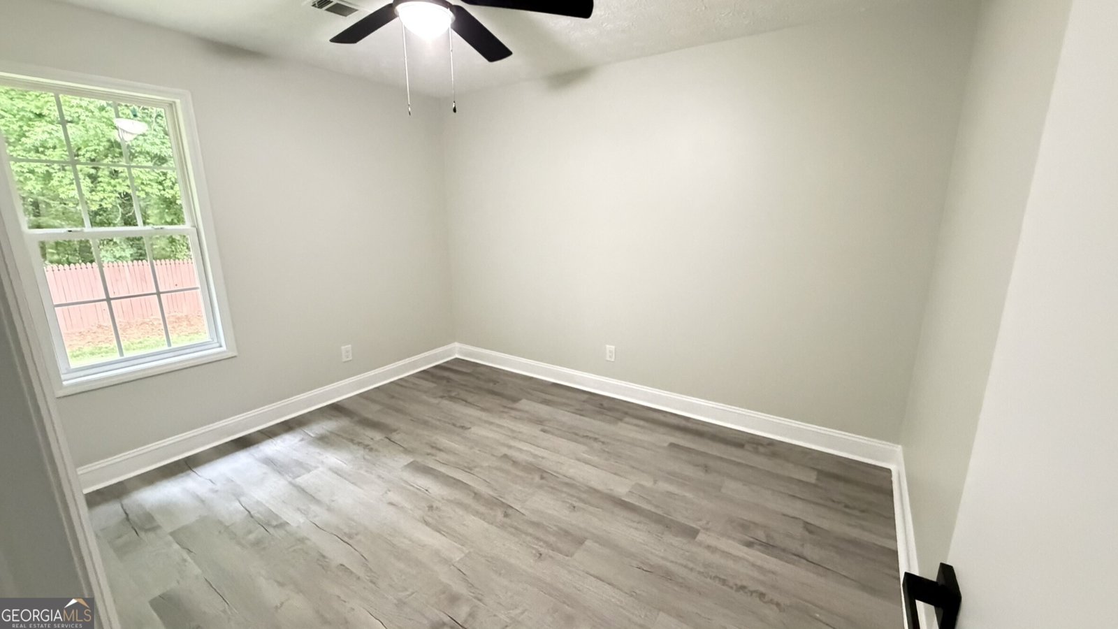 733 Inland Way Lilburn - Photo 8