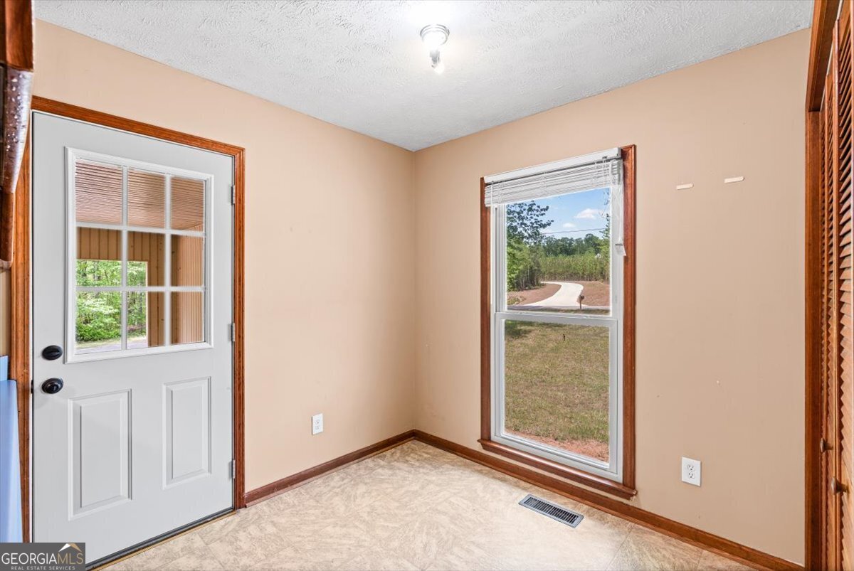 447 Lively Road Waco - Photo 24