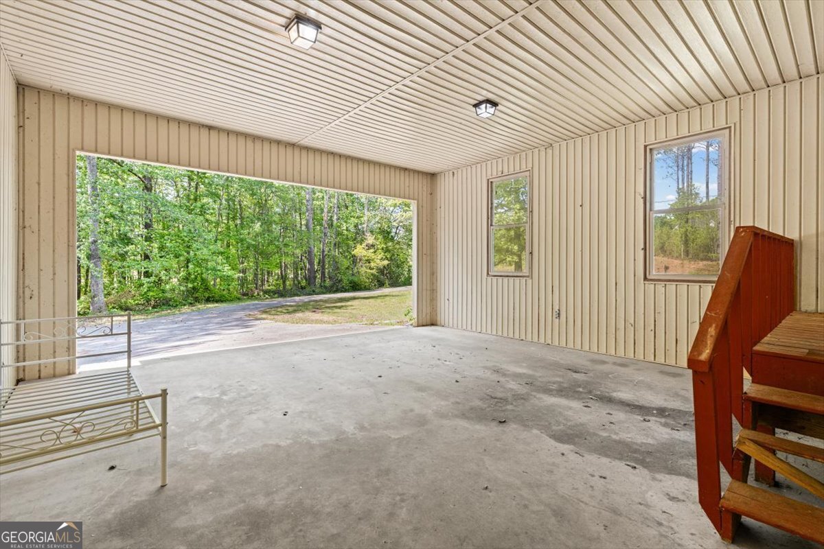 447 Lively Road Waco - Photo 37