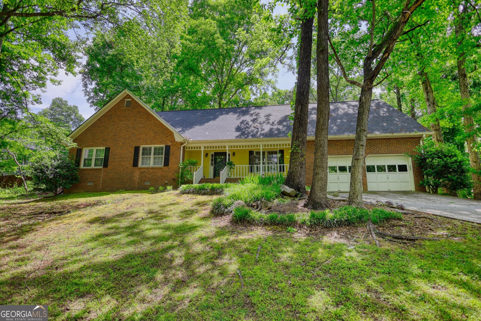 2678 Sherman Oaks Drive Snellville - Photo 1