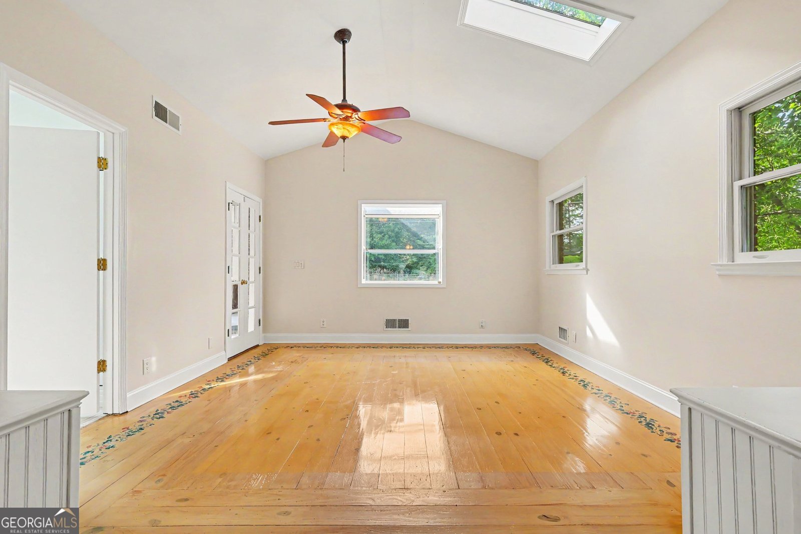 2450 Wentworth Drive Atlanta - Photo 12