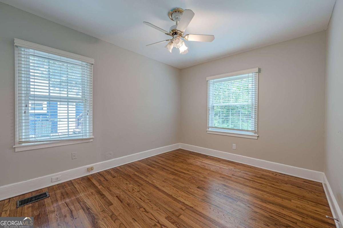 275 Amy Drive Marietta - Photo 9