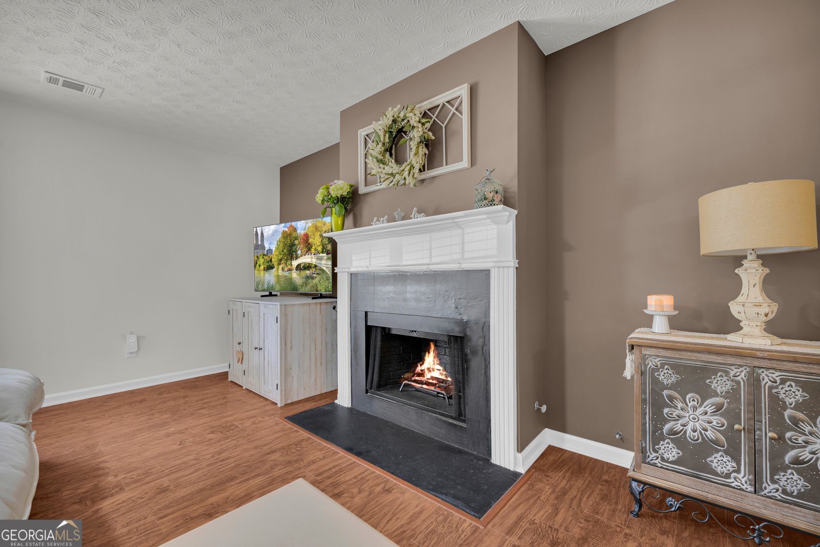 241 Fox Run Loganville - Photo 11