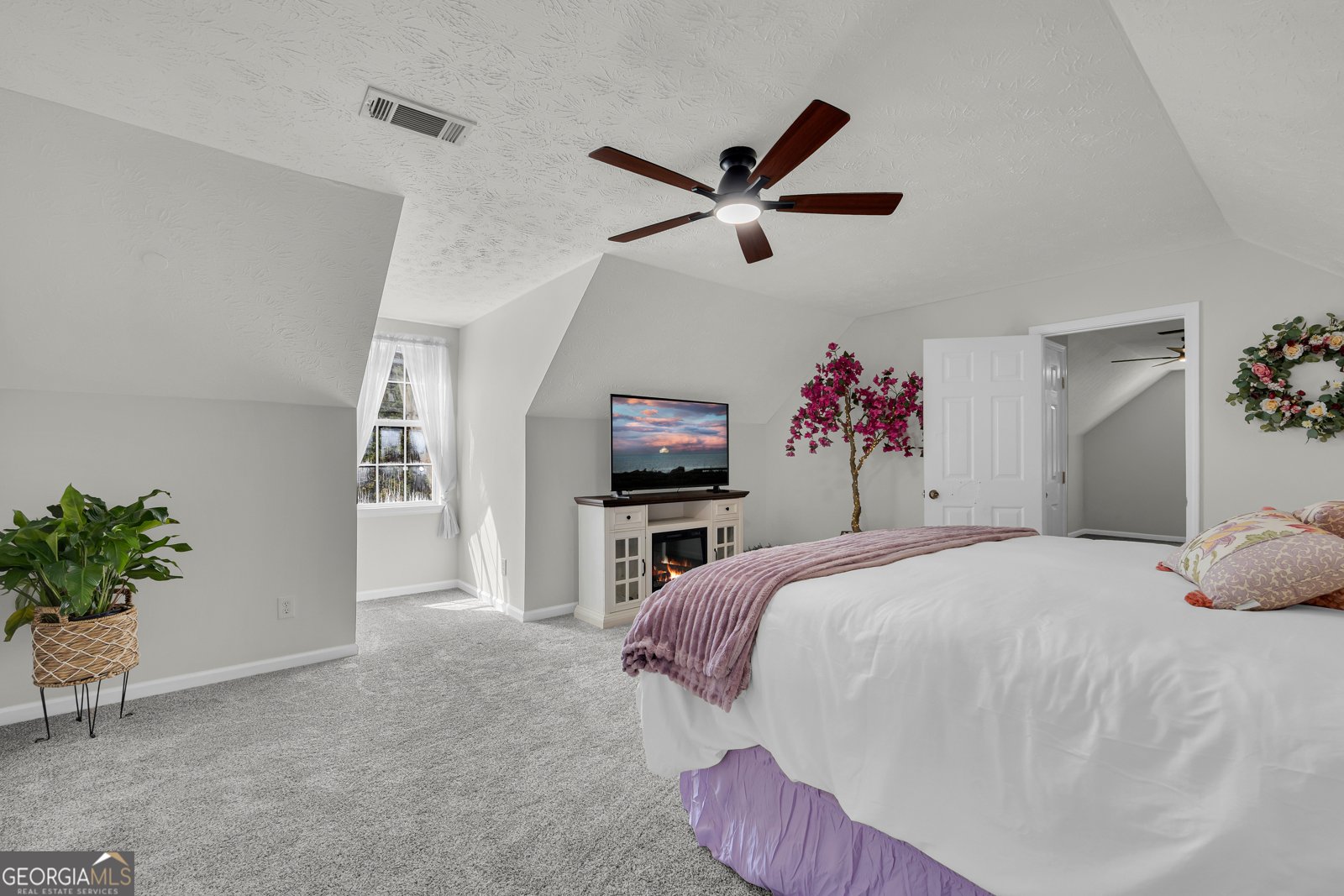 241 Fox Run Loganville - Photo 24