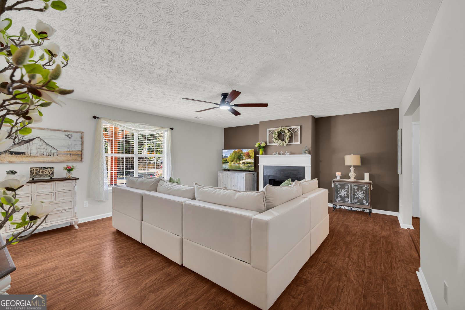 241 Fox Run Loganville - Photo 8