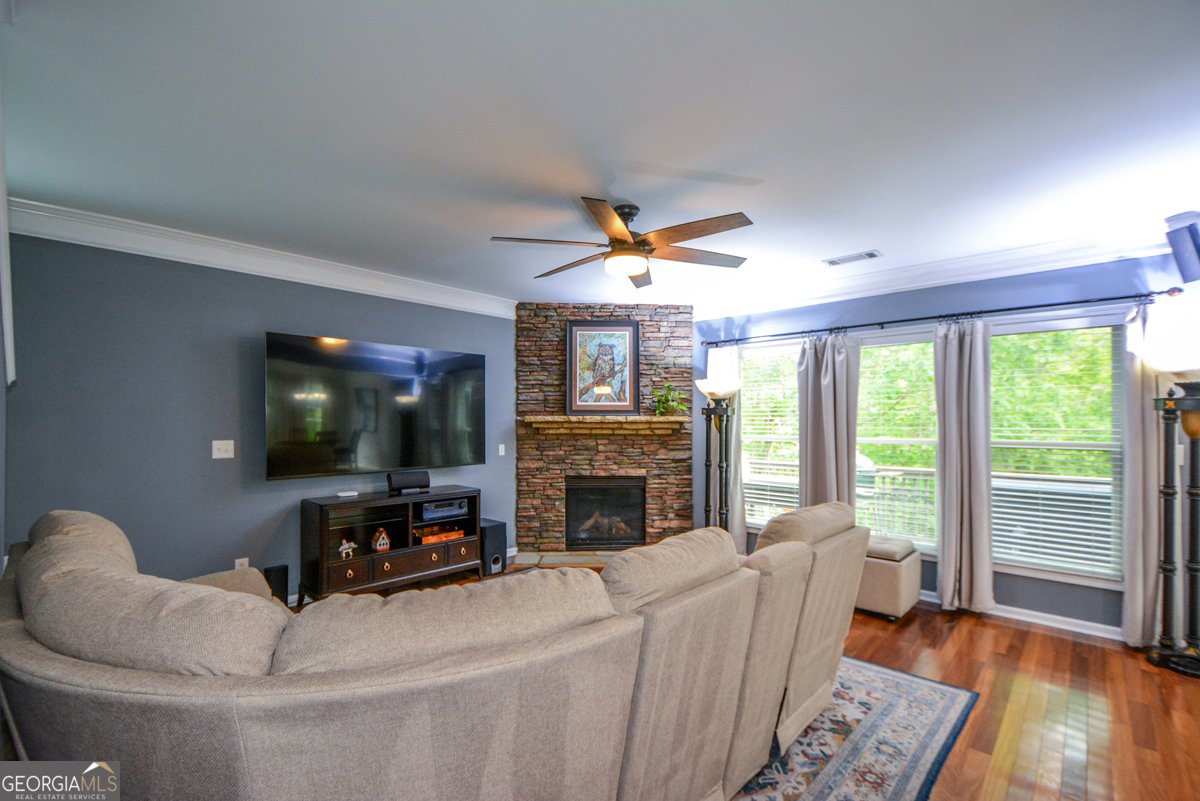 3833 Memphis Drive Suwanee - Photo 7