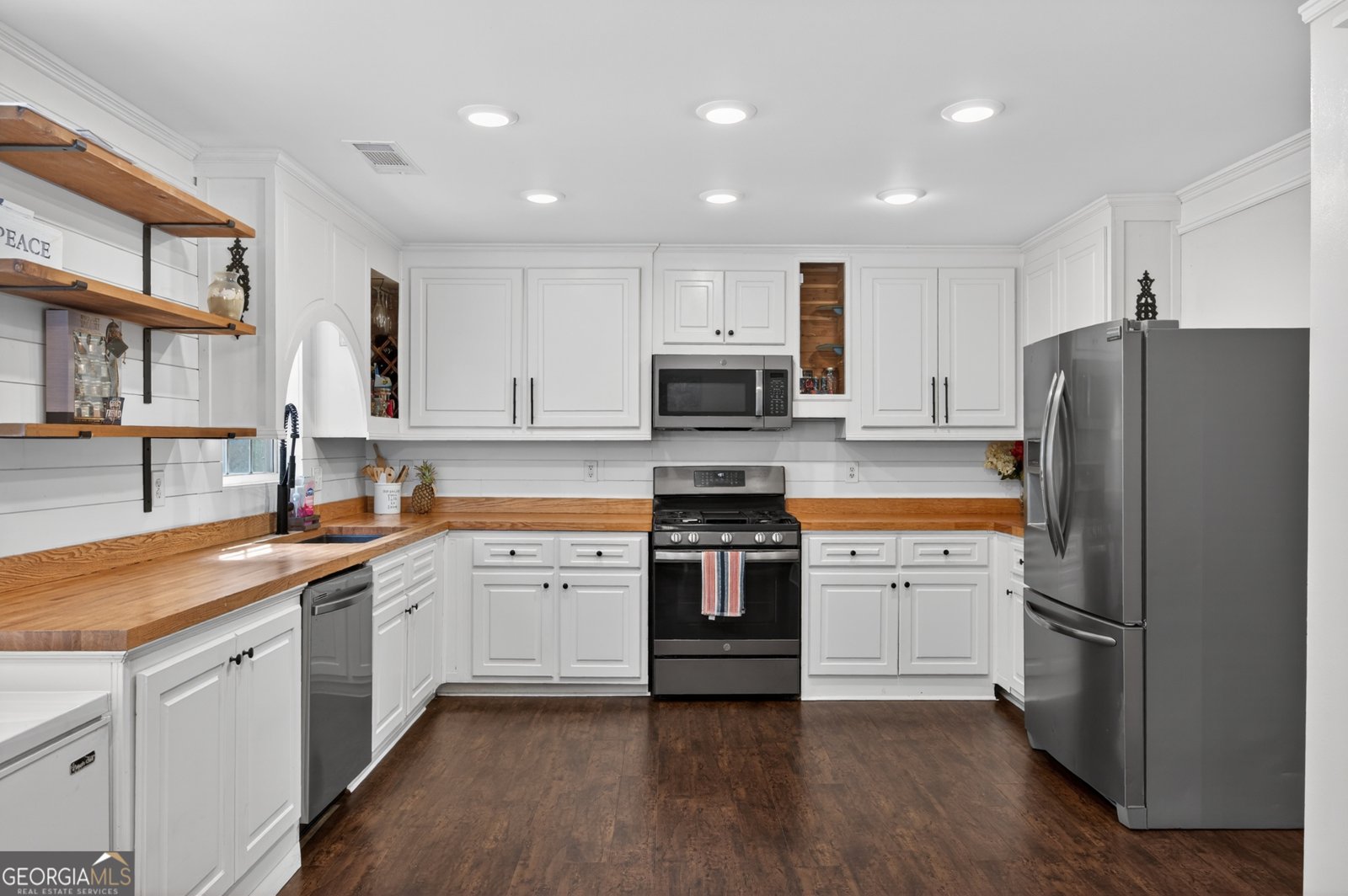 6250 Glen Port Circle Flowery Branch - Photo 11