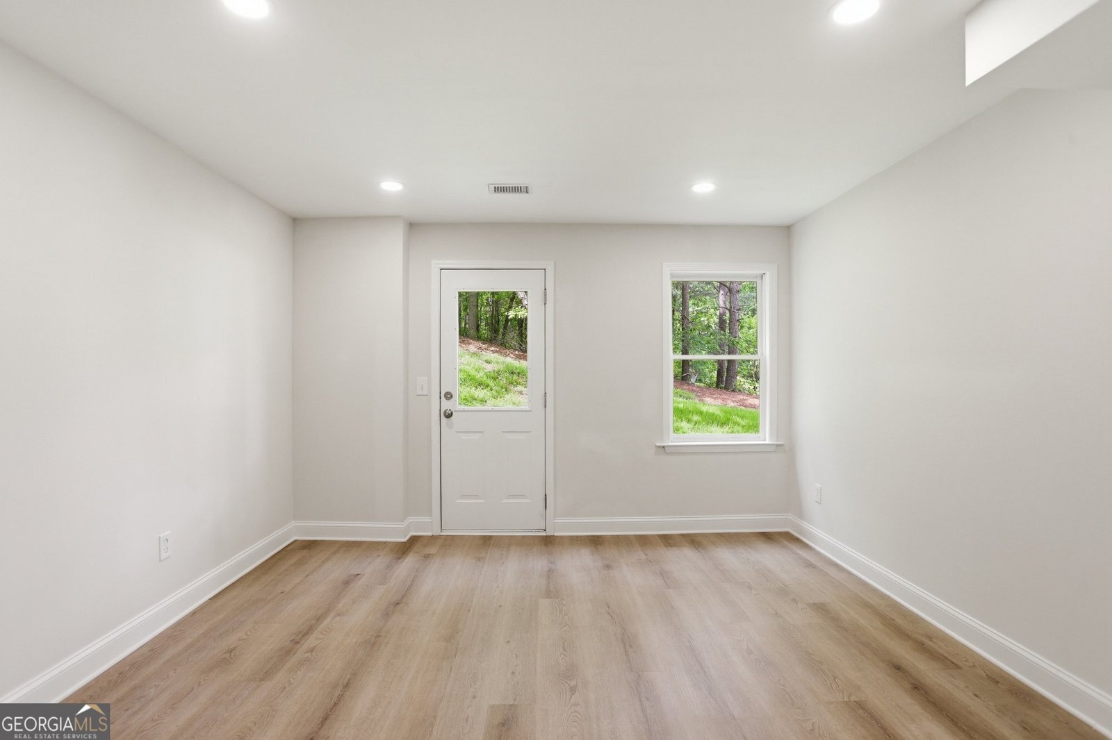 303 River Laurel Way Woodstock - Photo 33
