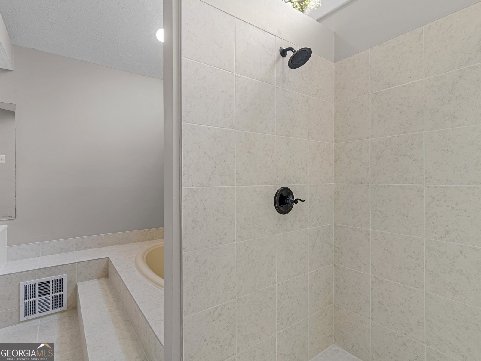 8601 Shore Drive Jonesboro - Photo 58