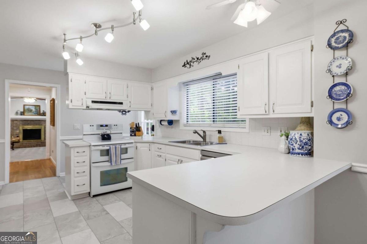 4602 Warrior Trail Lilburn - Photo 15