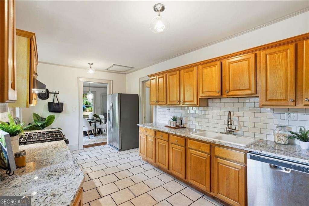1281 Hosea L Williams Drive Atlanta - Photo 15
