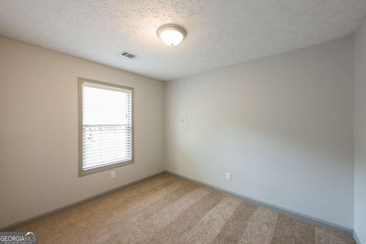207 Daventry Way Woodstock - Photo 17