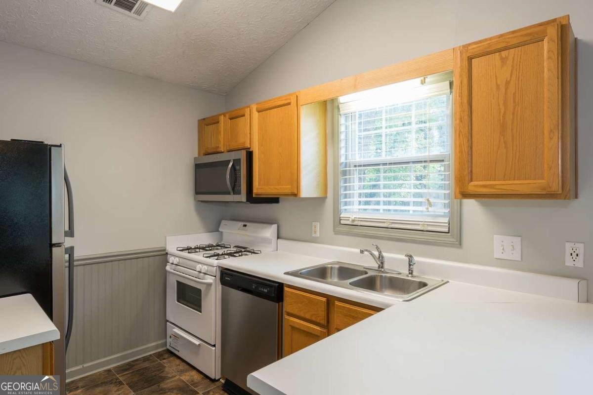 207 Daventry Way Woodstock - Photo 7
