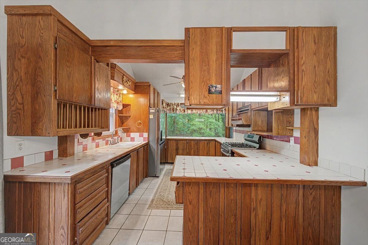 235 Emerald Cove Lane Woodstock - Photo 18