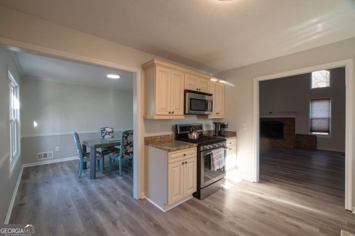 5027 Post Road Court Stone Mountain - Photo 12