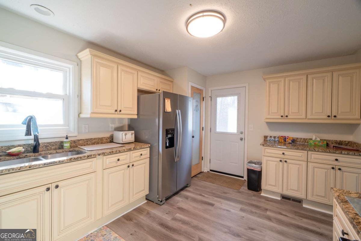 5027 Post Road Court Stone Mountain - Photo 7