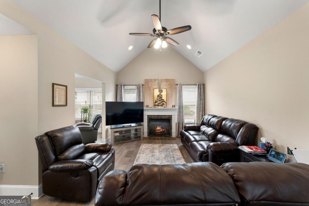 6 William Drive White - Photo 14