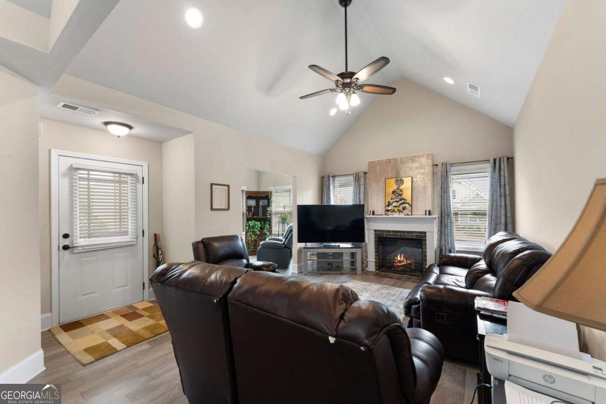 6 William Drive White - Photo 16
