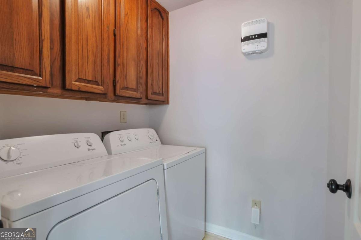 6880 Shadow Ridge Lane Stone Mountain - Photo 12