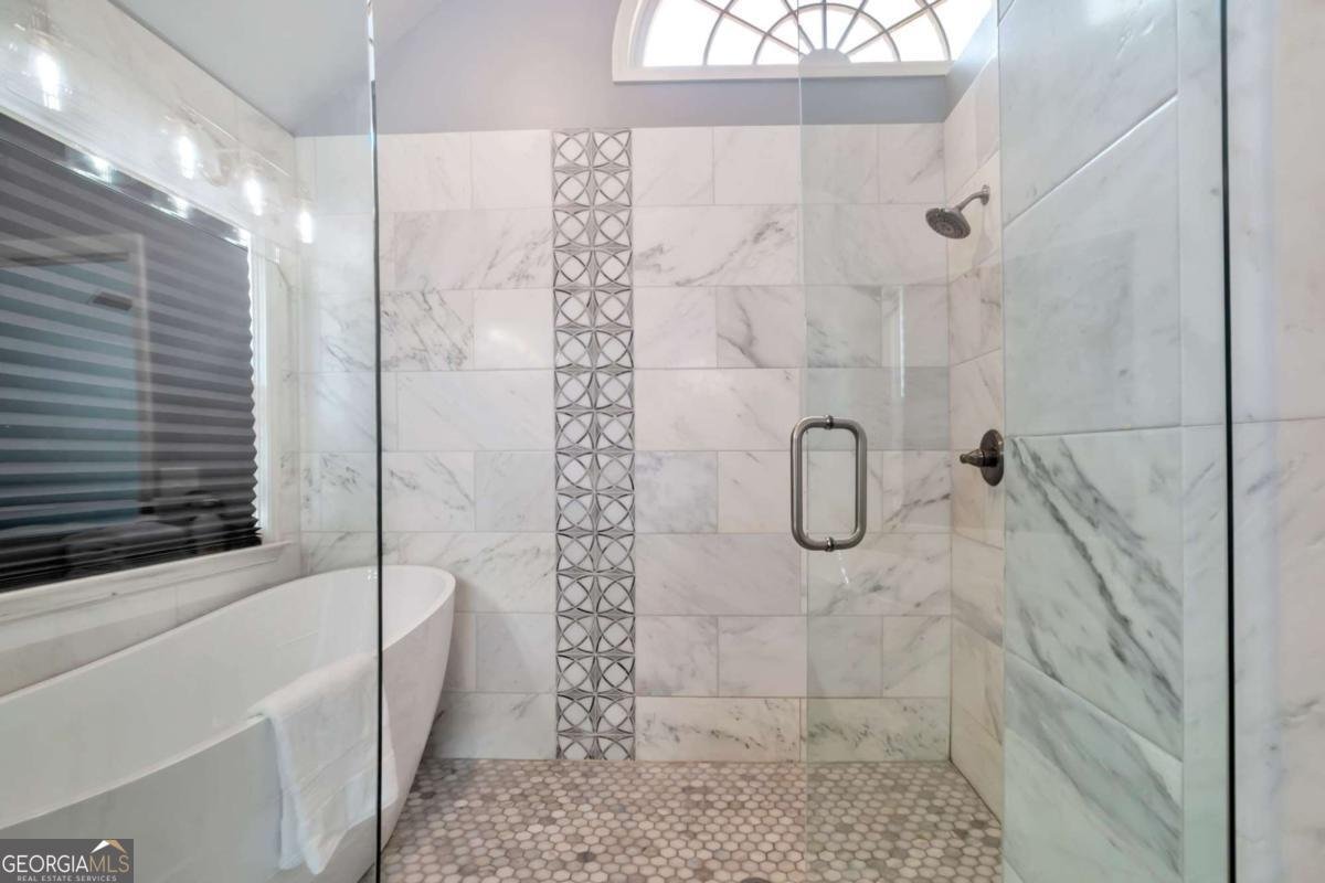 6880 Shadow Ridge Lane Stone Mountain - Photo 17