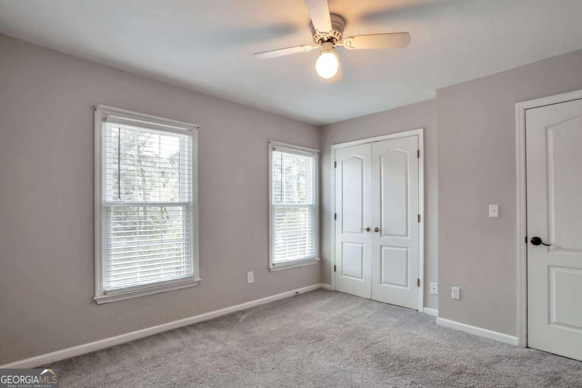 6880 Shadow Ridge Lane Stone Mountain - Photo 18