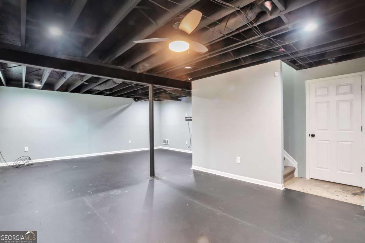 6880 Shadow Ridge Lane Stone Mountain - Photo 22