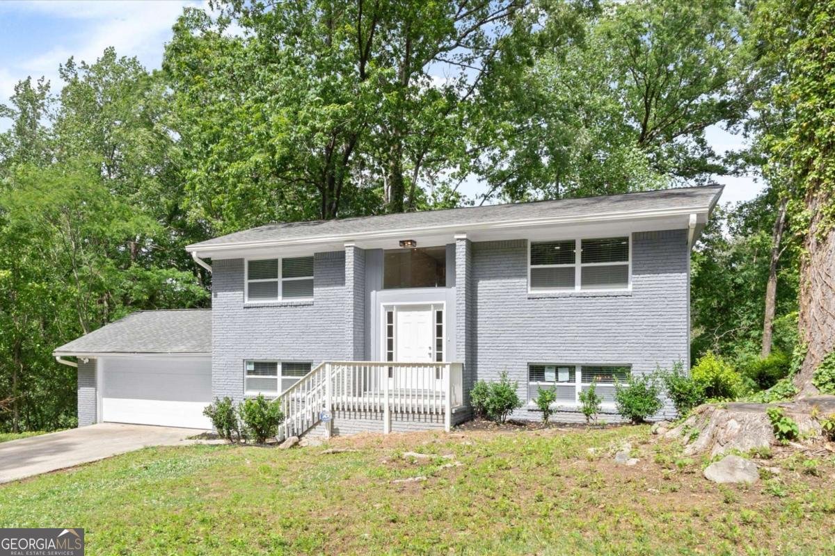 495 Larchmont Circle Atlanta - Photo 1