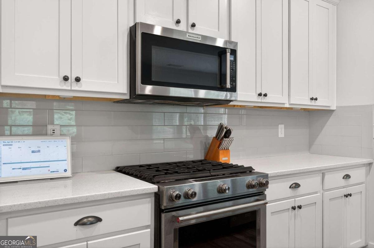 215 Meadows Court Woodstock - Photo 13