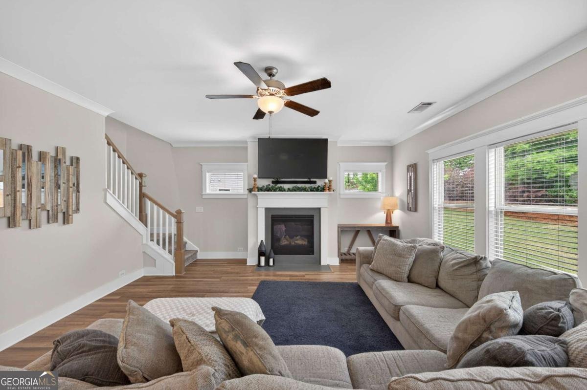 215 Meadows Court Woodstock - Photo 9