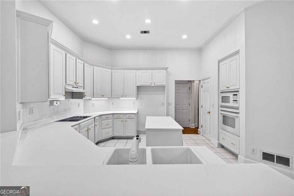 1235 Regency Center Drive Atlanta - Photo 10