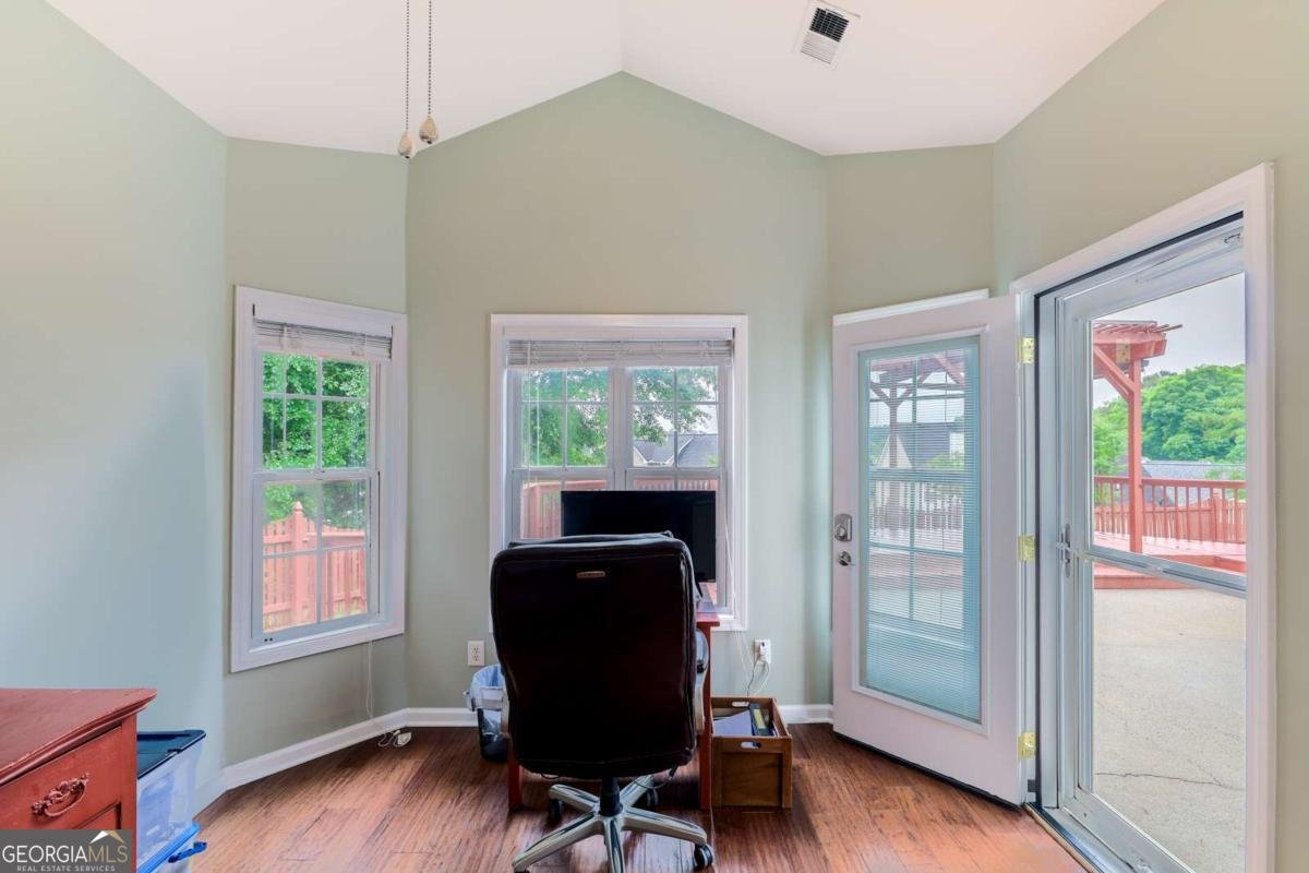 193 April Ridge Lane Lawrenceville - Photo 11