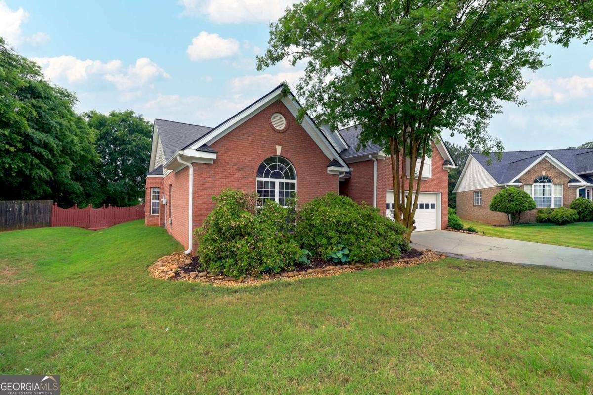193 April Ridge Lane Lawrenceville - Photo 32
