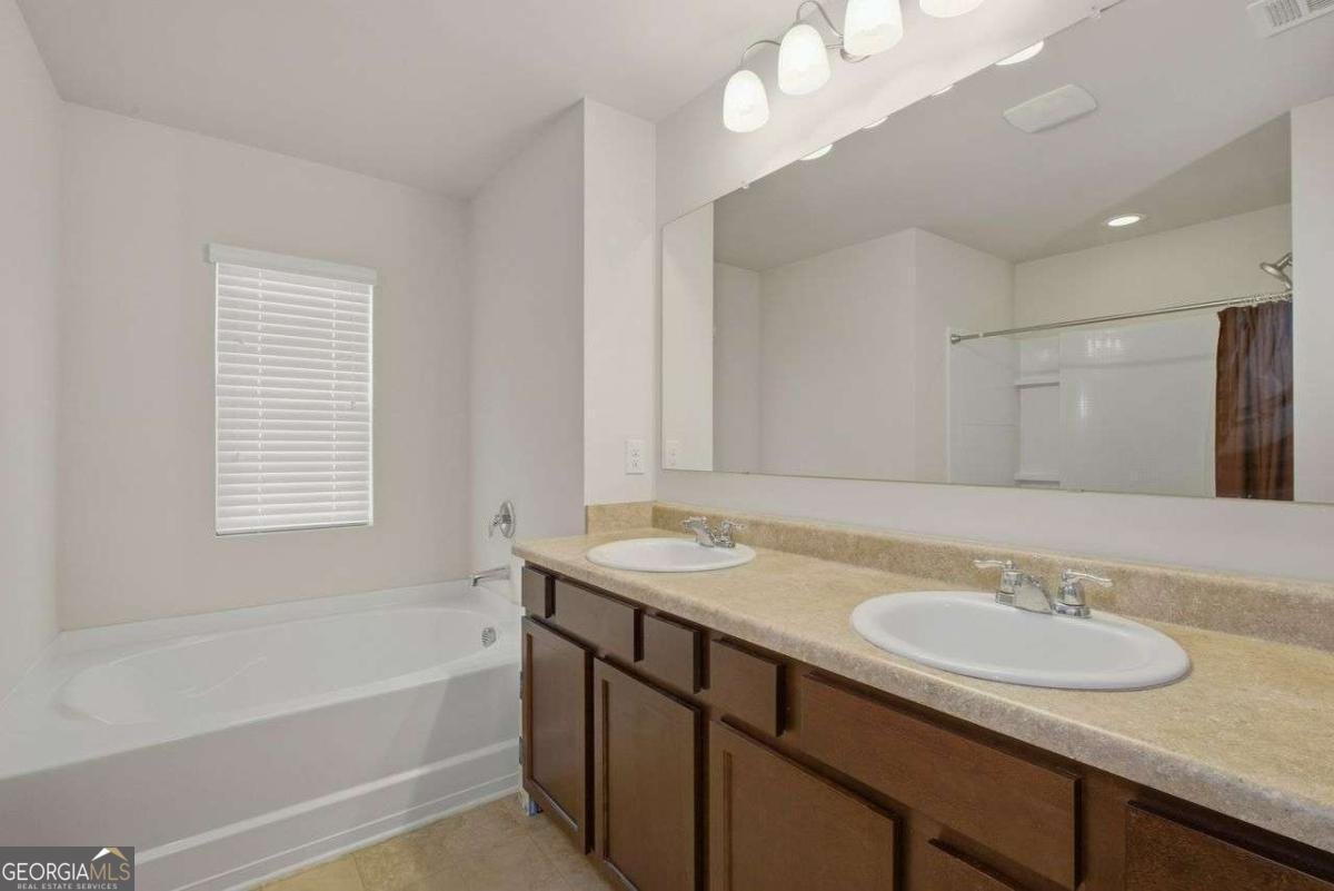 1009 Eldon Lane Fairburn - Photo 8