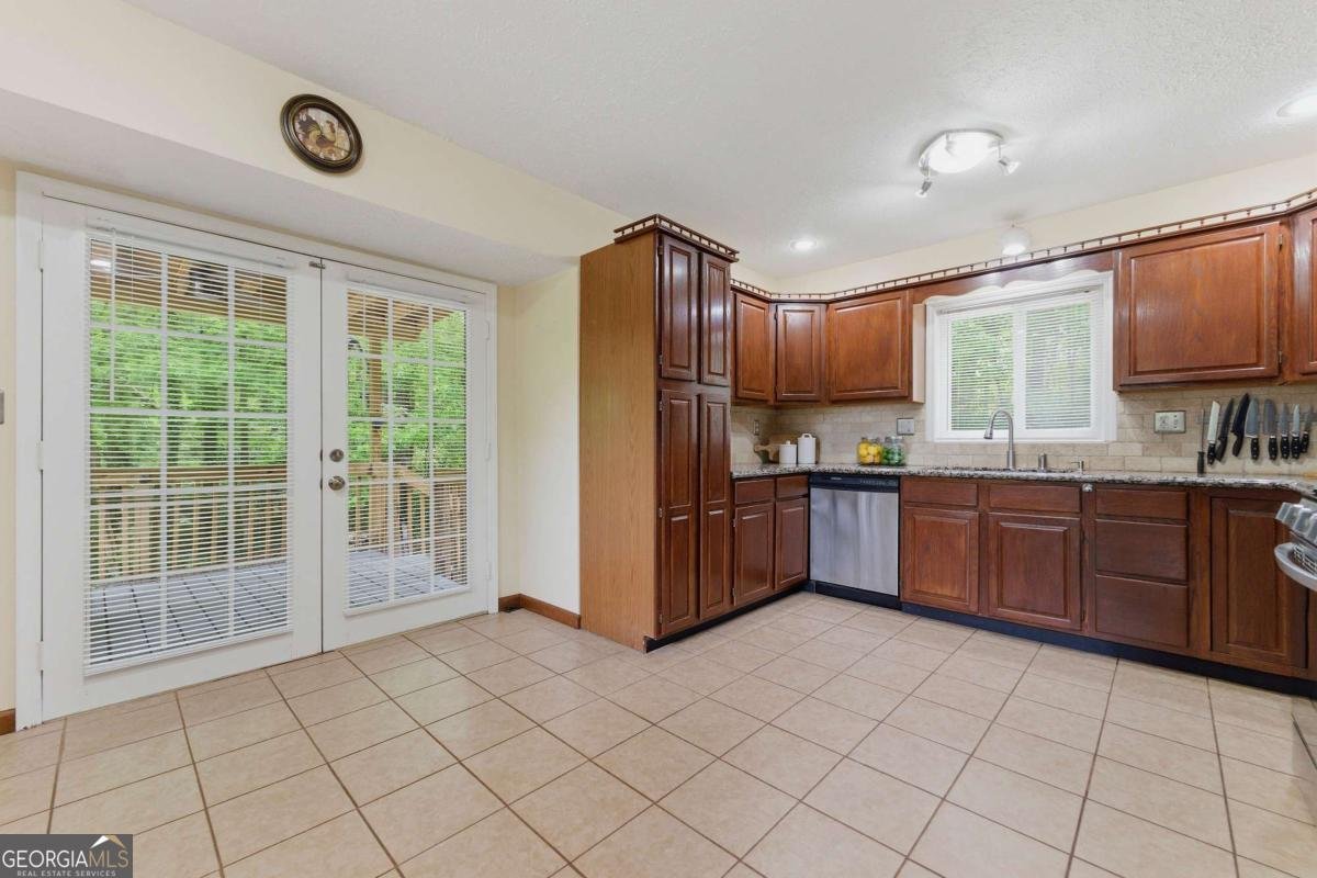 2383 Black Oak Drive Marietta - Photo 13