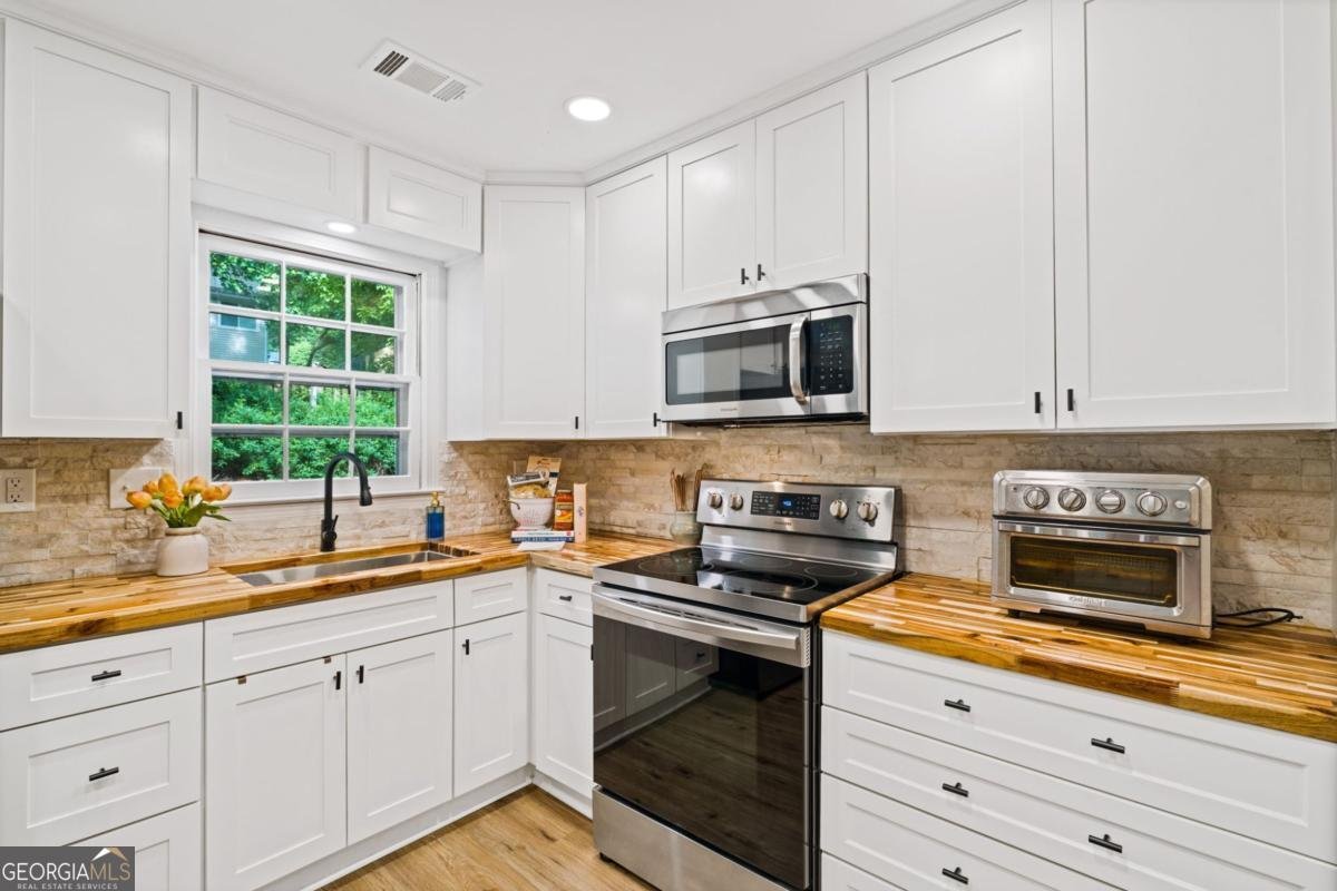 3681 Frederica Road Berkeley Lake - Photo 17