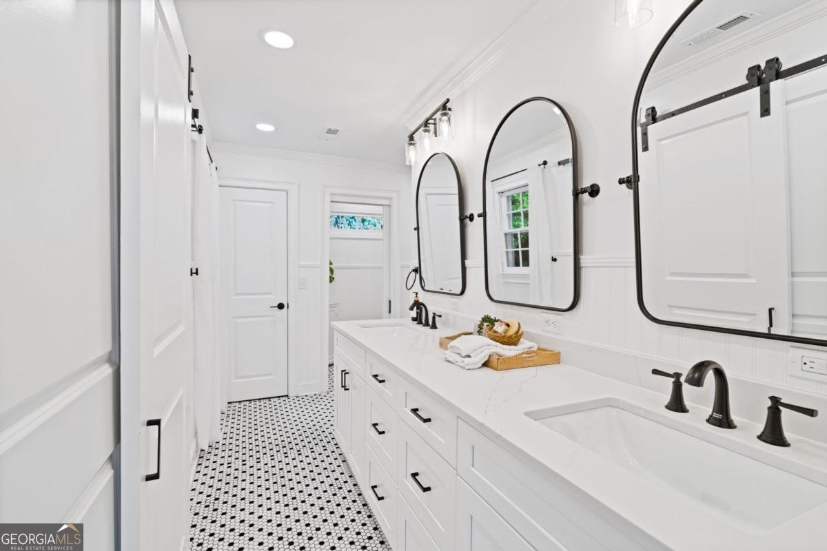 3681 Frederica Road Berkeley Lake - Photo 21