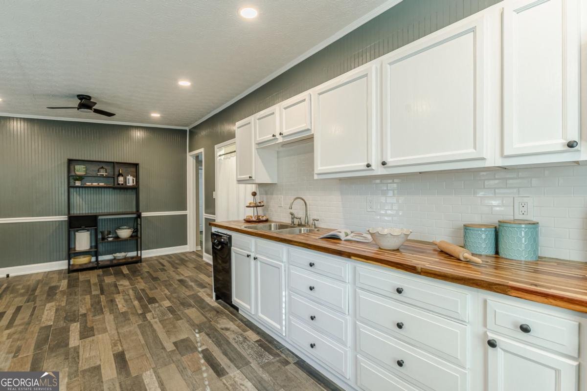 3297 College Street College Park - Photo 7