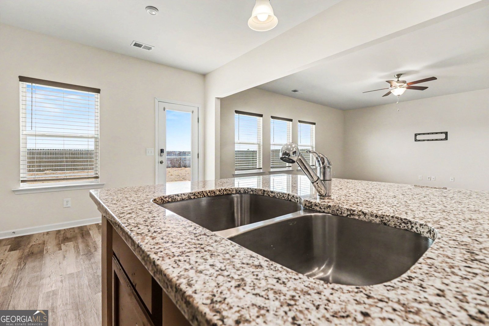 223 Malbone Street Cartersville - Photo 10