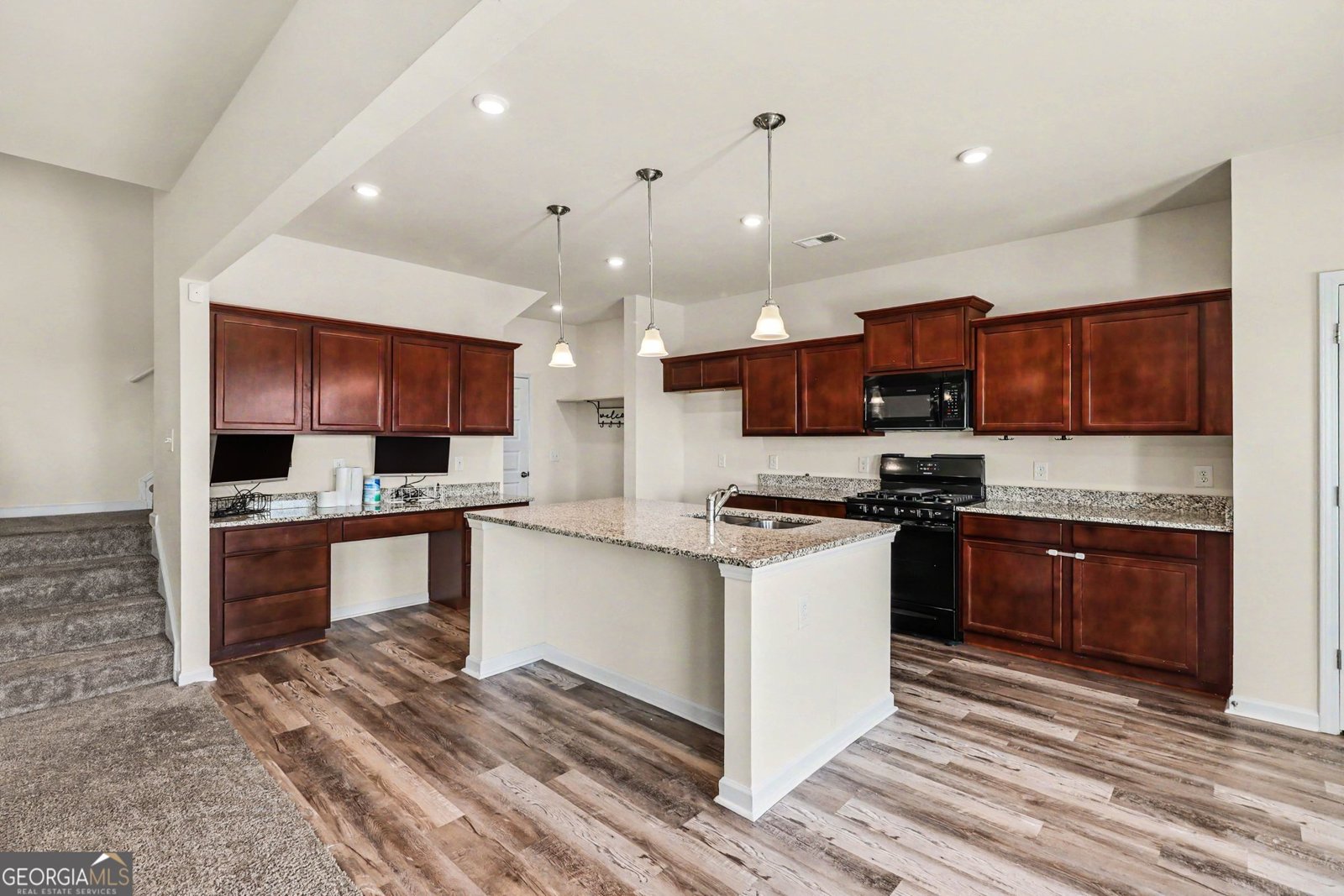 223 Malbone Street Cartersville - Photo 9