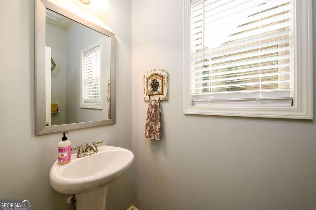 9547 Rushmore Circle Braselton - Photo 10