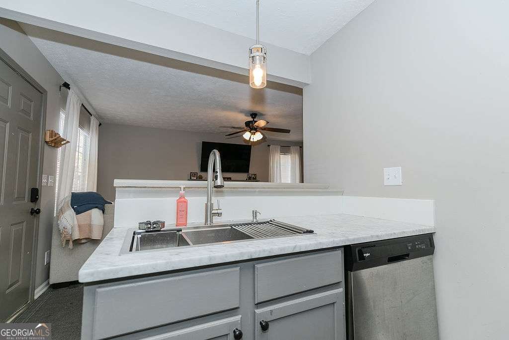 1067 Dover Way Norcross - Photo 11