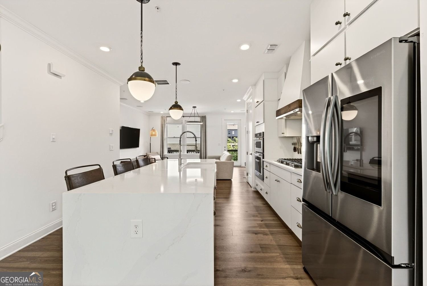 6589 Beacon Drive Sandy Springs - Photo 11