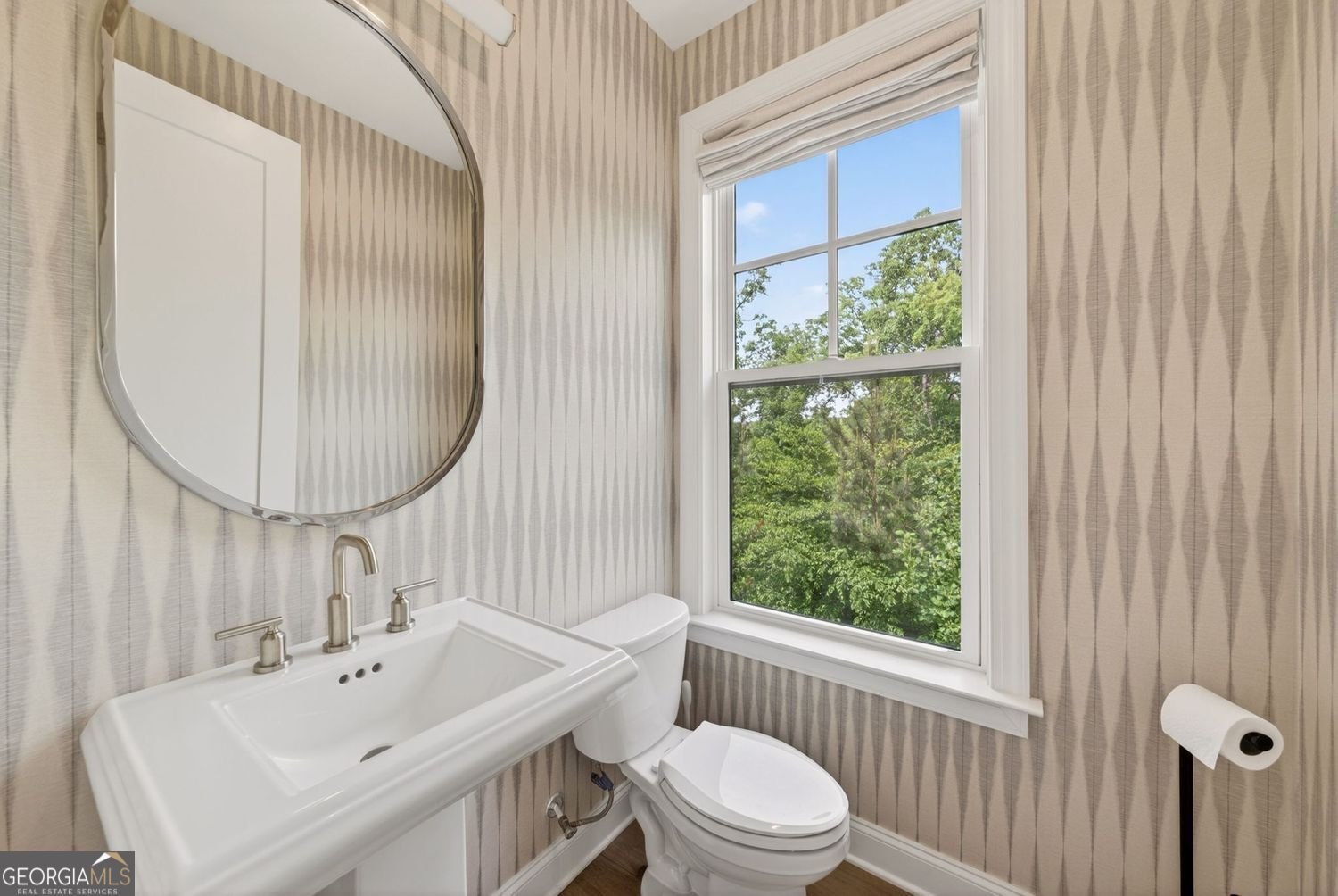 6589 Beacon Drive Sandy Springs - Photo 15