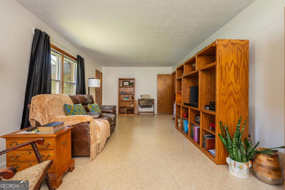 2621 Hereford Court Marietta - Photo 11